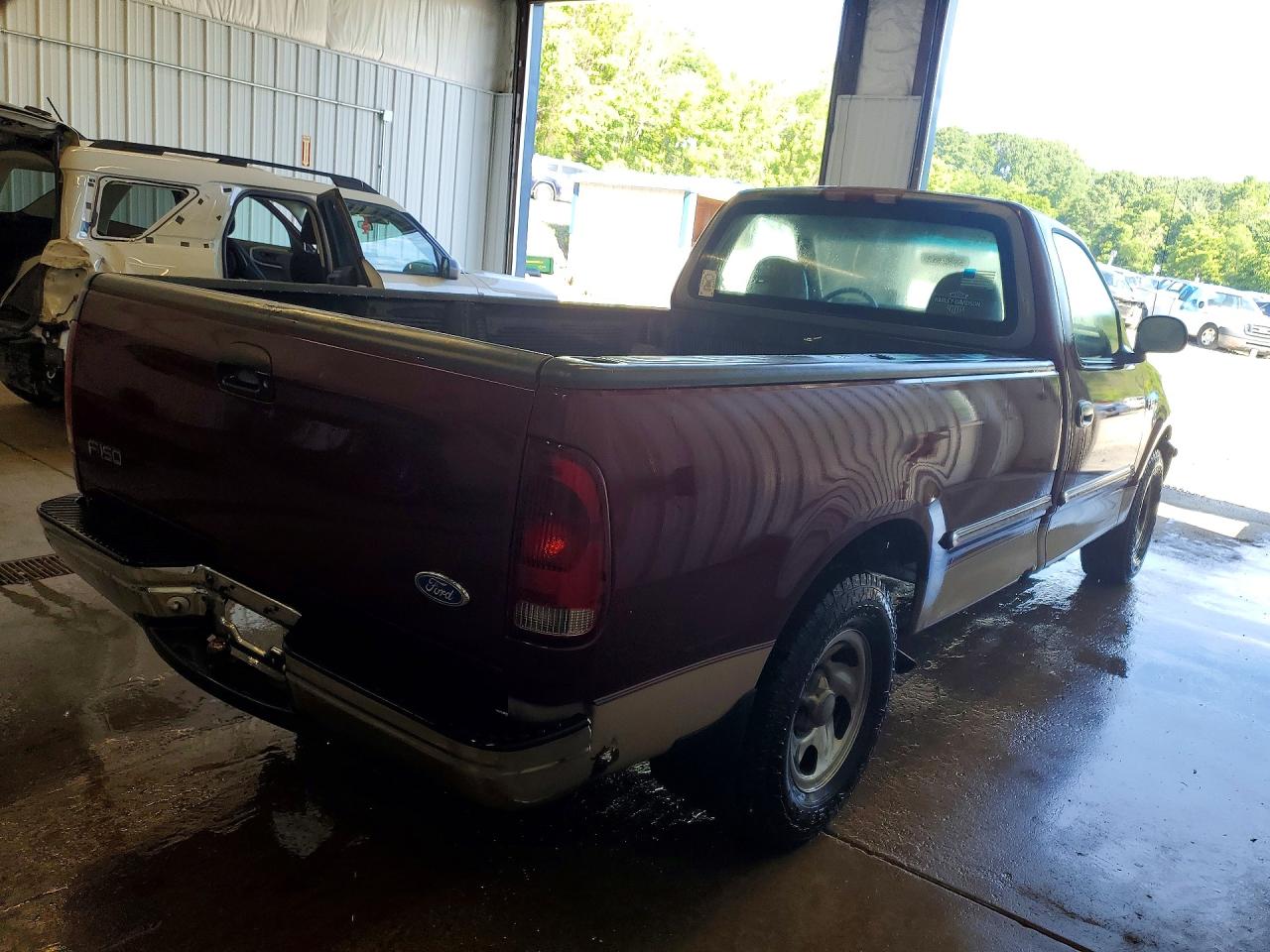 1997 Ford F150 Бордовый vin: 1FTDF1722VNB72151