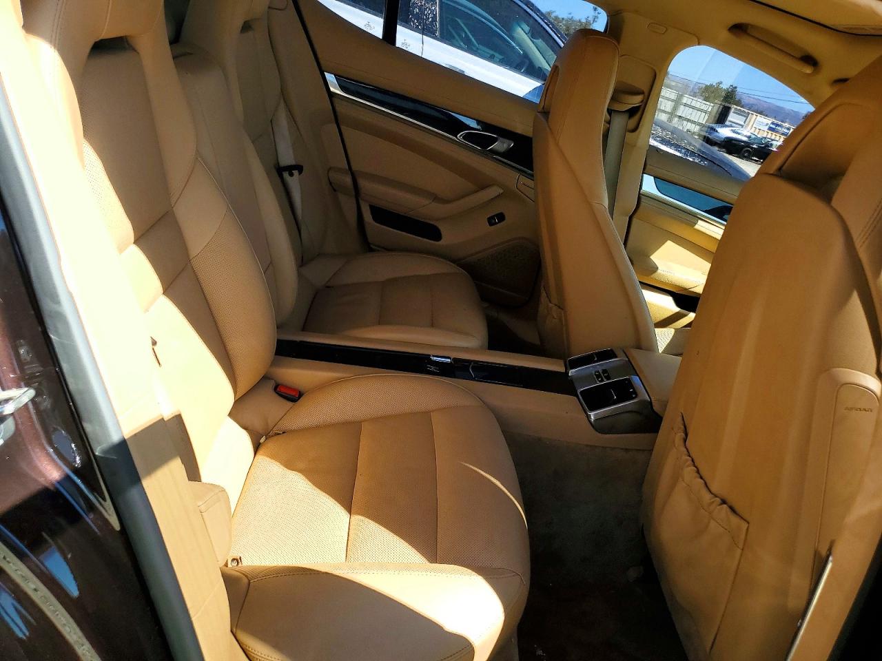 2013 Porsche Panamera 2 Purple vin: WP0AA2A79DL015125