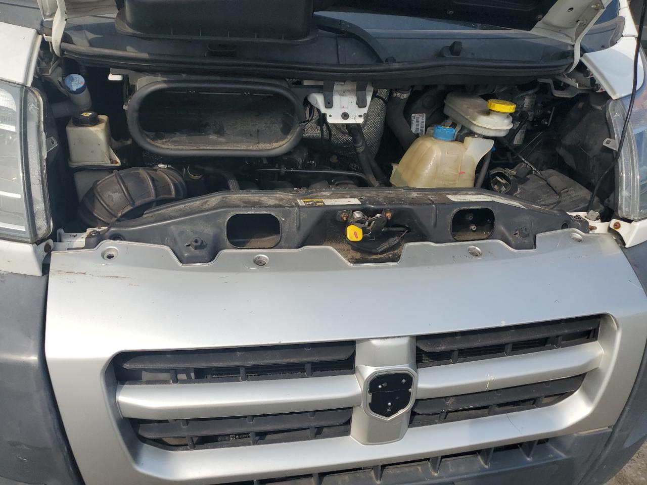 2014 Ram Promaster 1500 1500 Standard White vin: 3C6TRVAG0EE116185