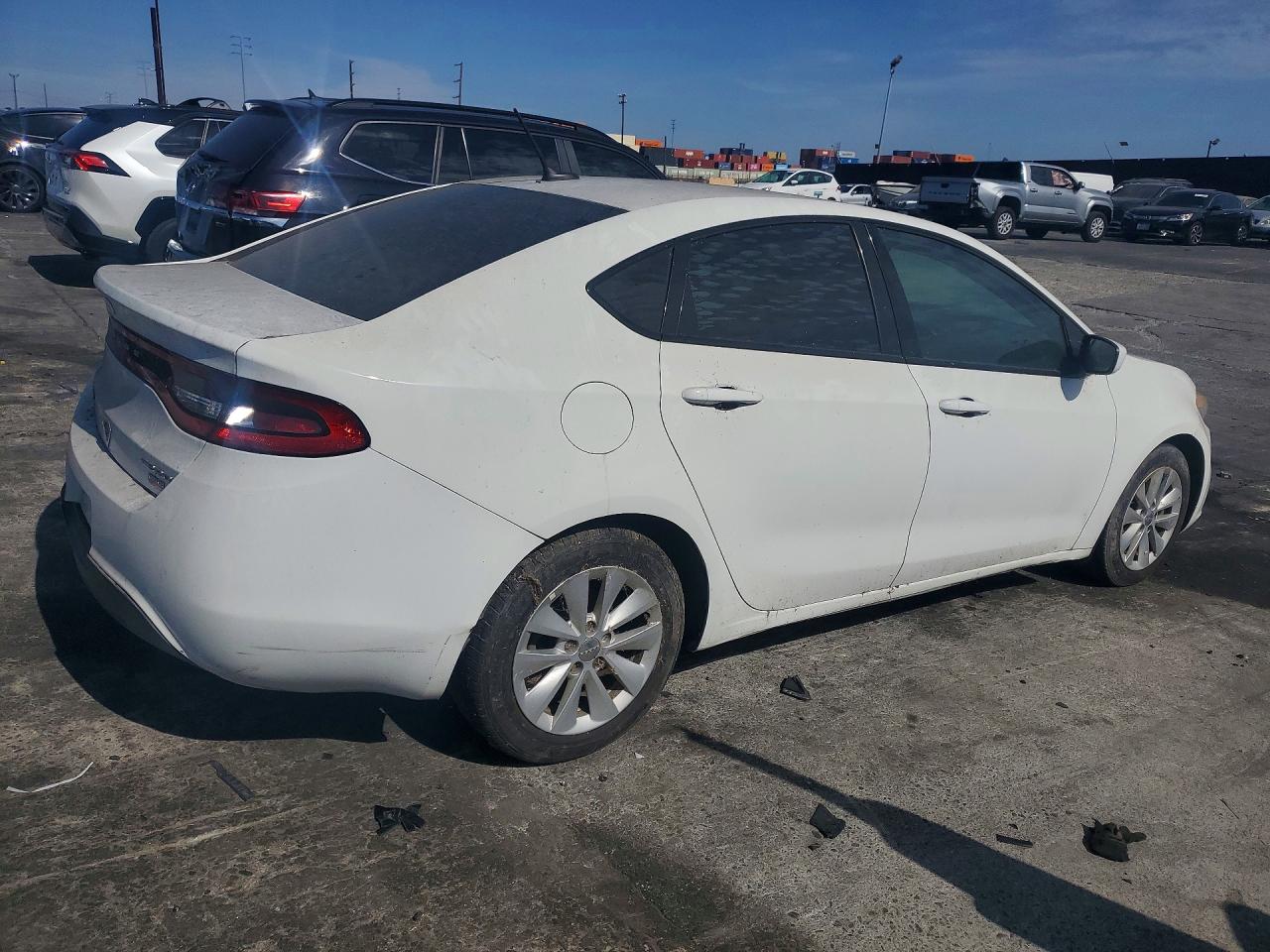 2015 Dodge Dart Se Aero Белый vin: 1C3CDFDH6FD405676