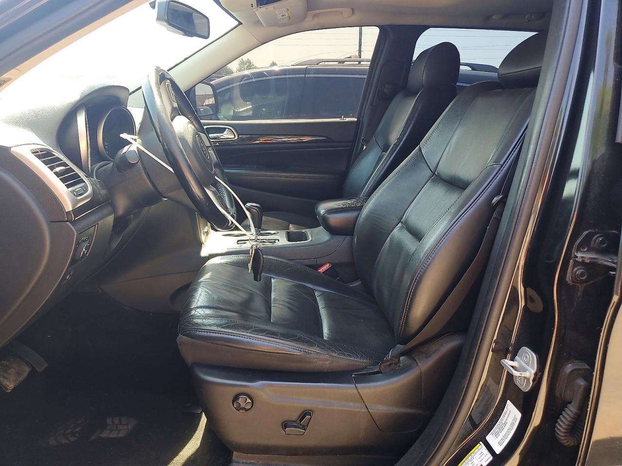 2013 Jeep Grand Cherokee Laredo Black vin: 1C4RJFAG1DC581841