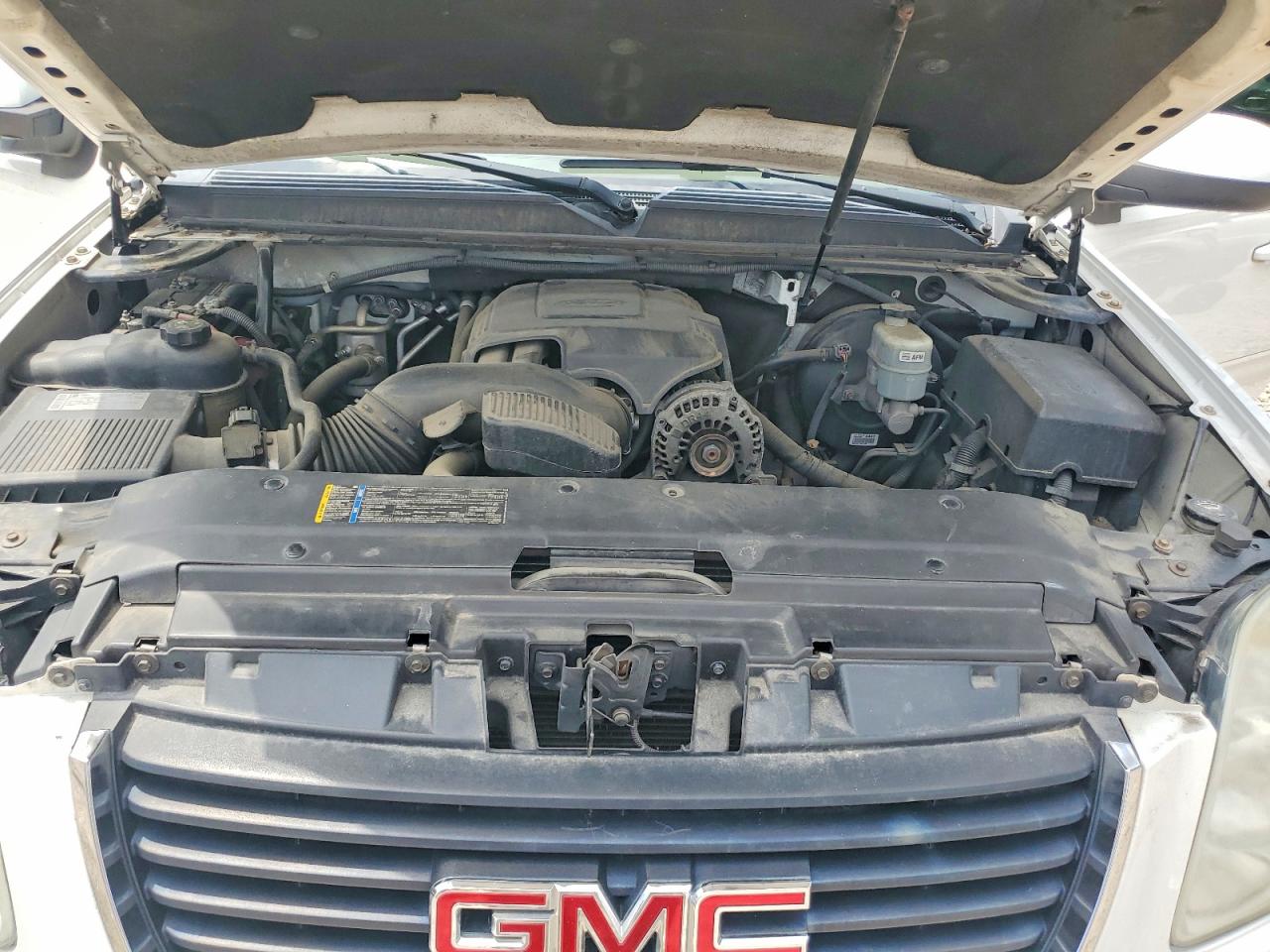 2010 Gmc Yukon Xl K1500 Slt White vin: 1GKUKKE37AR238455