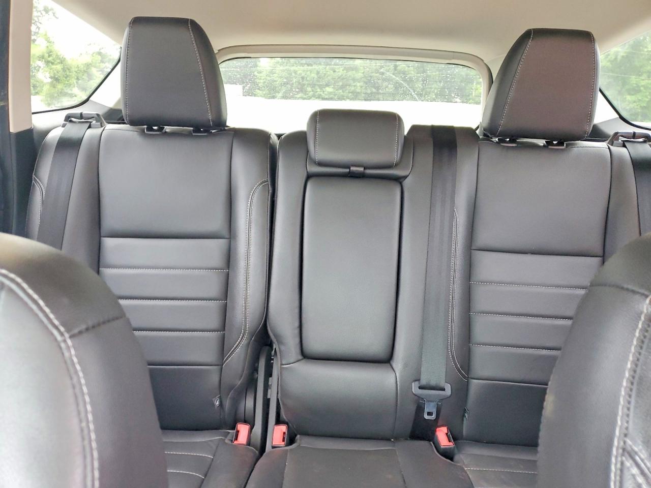 2015 Ford Escape Titanium White vin: 1FMCU0J95FUB04785