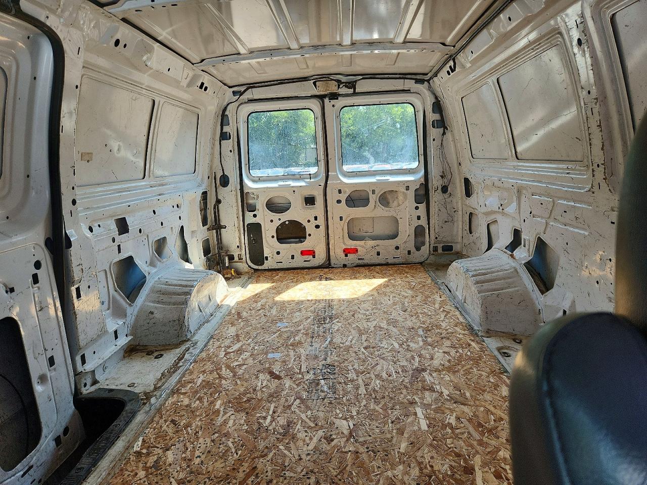 2013 Ford Econoline E250 Van White vin: 1FTNE2EW3DDA42970