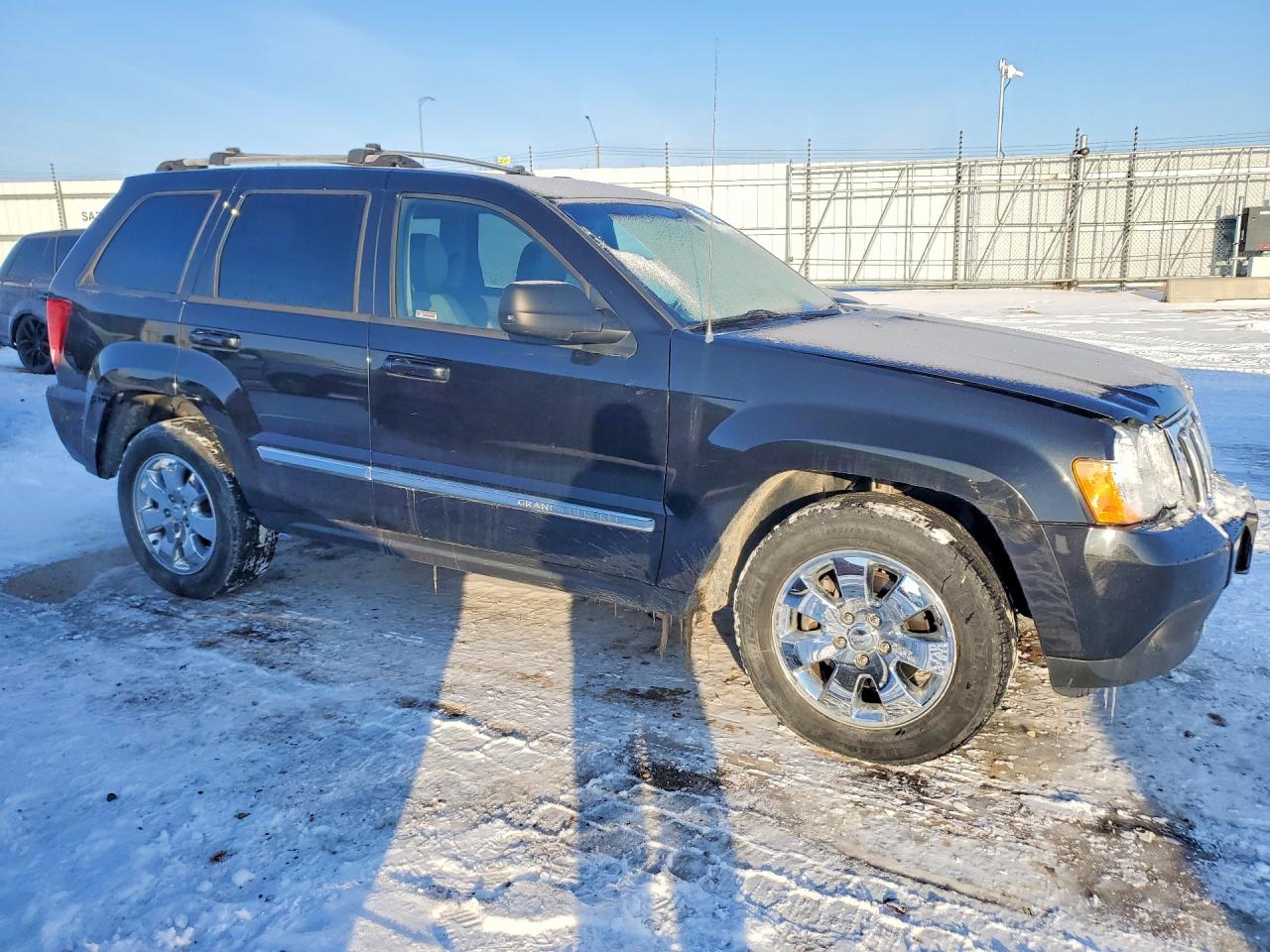 2008 Jeep Grand Cherokee Laredo Черный vin: 1J8HR48M88C514091