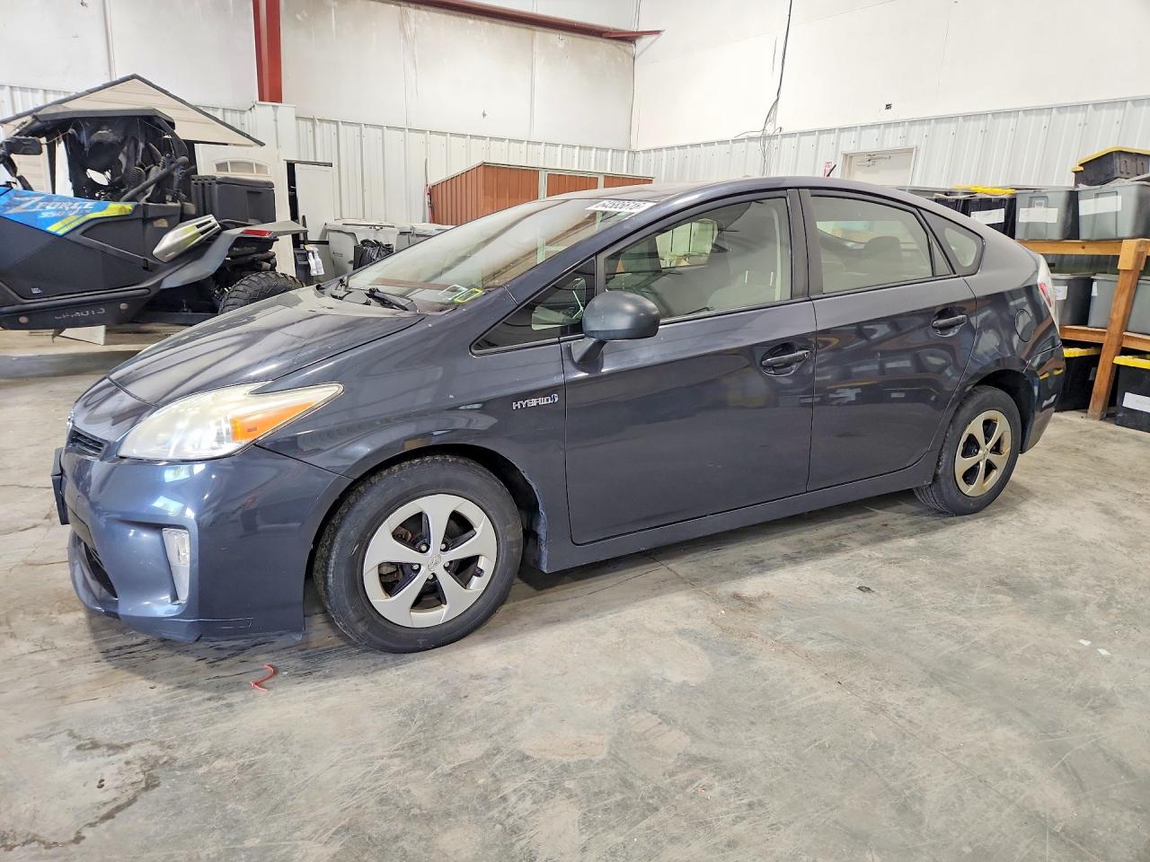 2013 Toyota Prius Two Gray vin: JTDKN3DU8D1684305