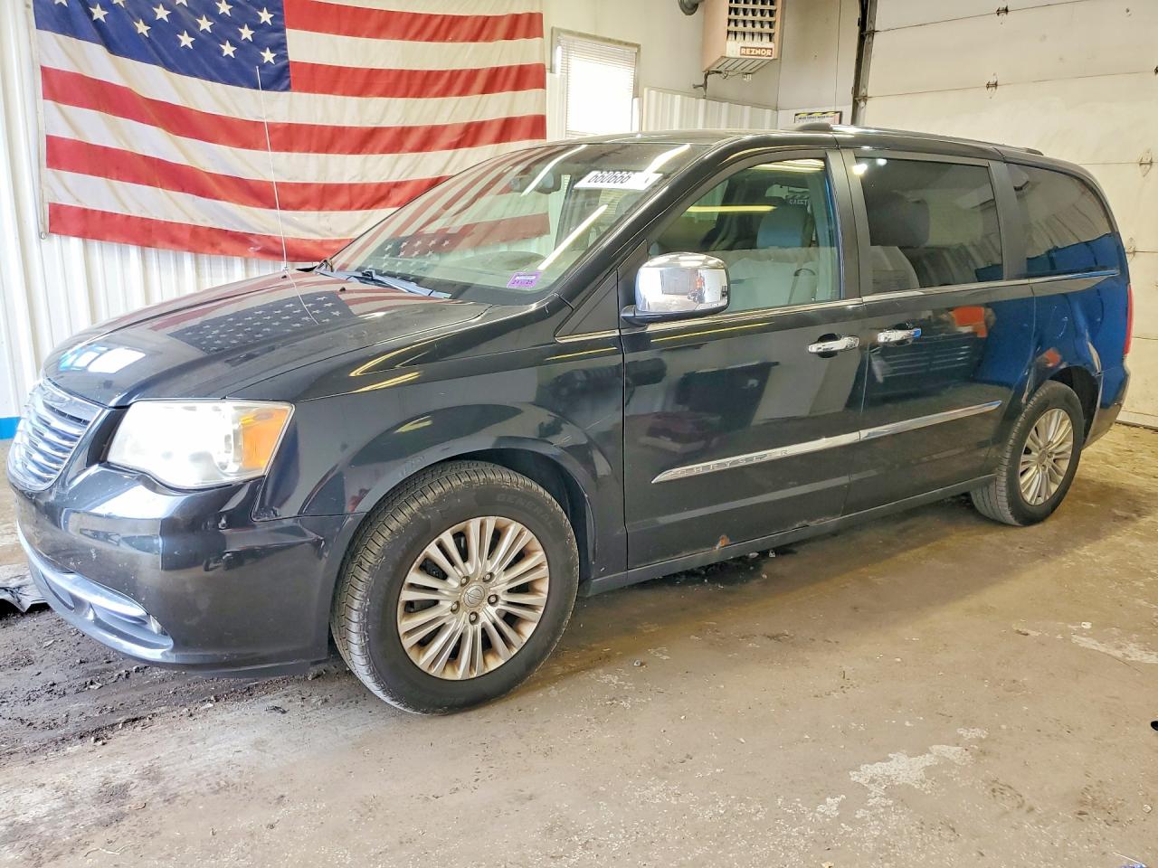 2012 Chrysler Town & Country Limited Черный vin: 2C4RC1GG1CR135179