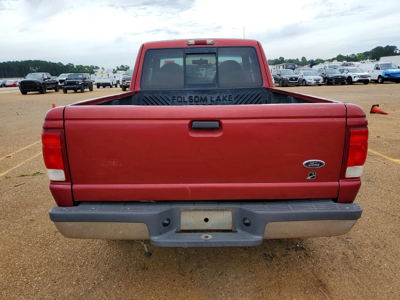 2000 Ford Ranger Super Cab Red vin: 1FTYR14V0YPB68986