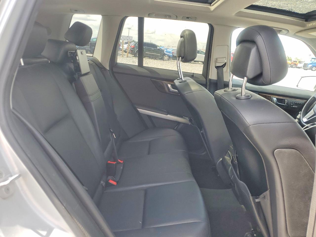 2014 Mercedes-benz Glk 350 Silver vin: WDCGG5HB0EG188721