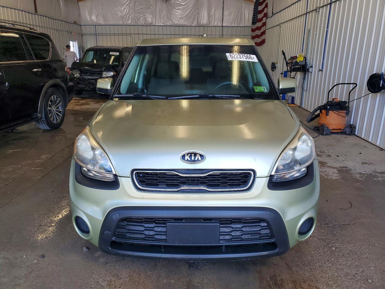 2012 Kia Soul Base Зеленый vin: KNDJT2A53C7354981