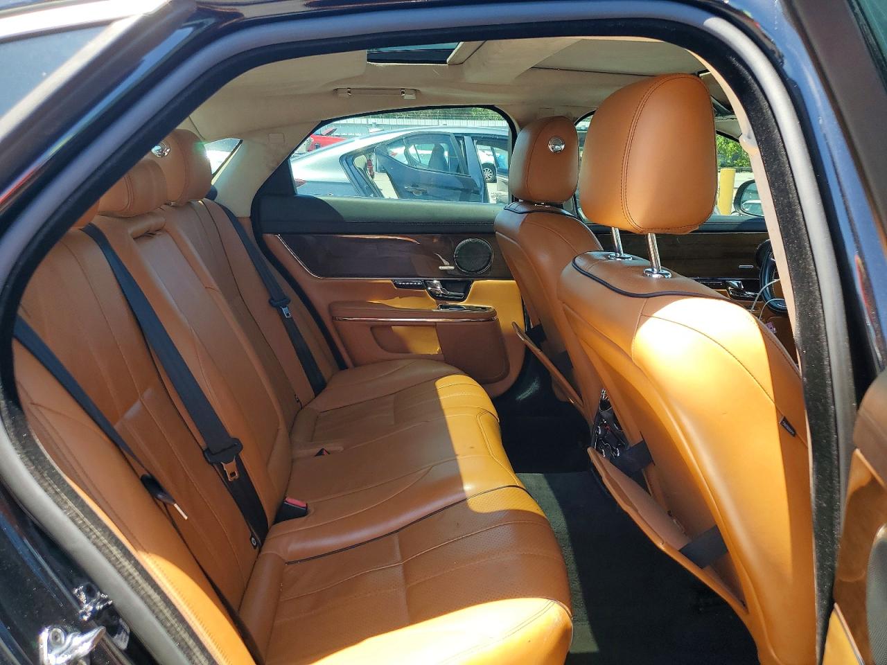 2012 Jaguar Xj Supercharged Черный vin: SAJWA1GE5CMV34303