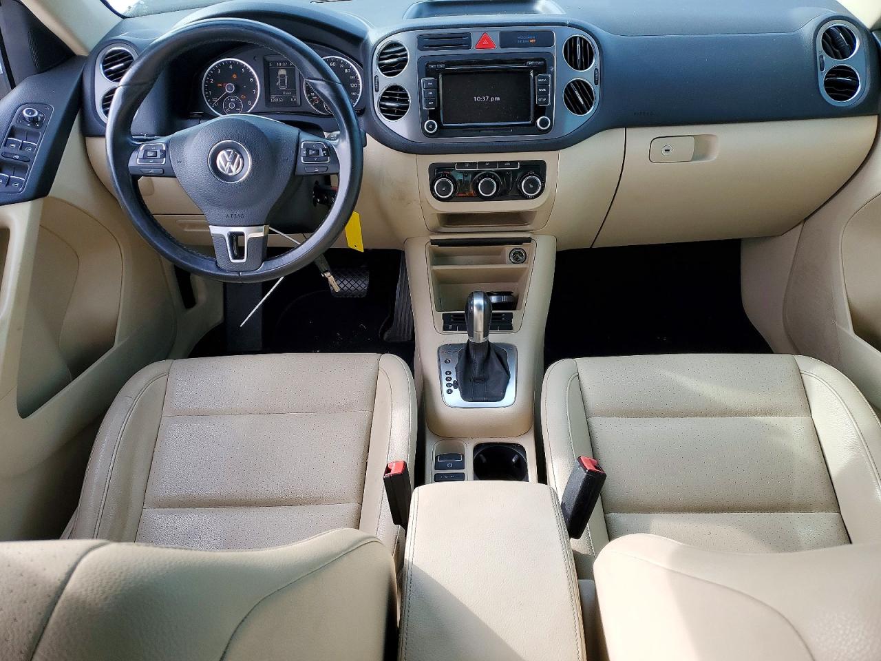 2011 Volkswagen Tiguan S Silver vin: WVGBV7AX9BW538531