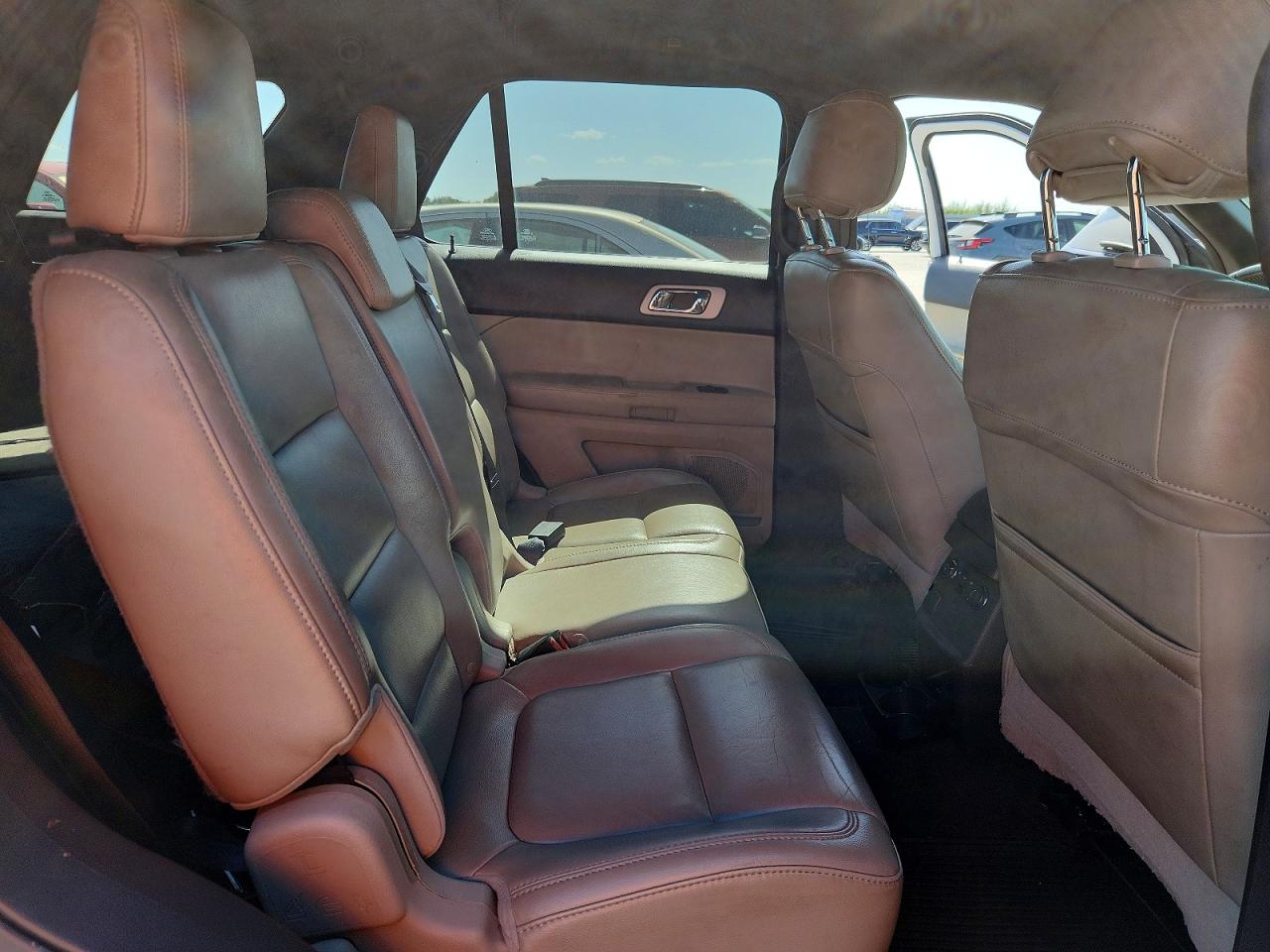 2011 Ford Explorer Xlt Белый vin: 1FMHK8D82BGA46172