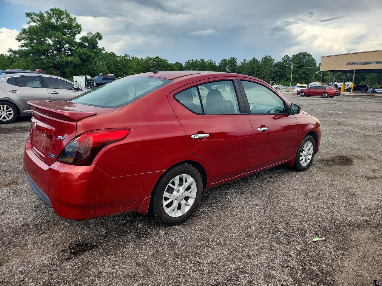 2015 Nissan Versa 1.6 Sv Red vin: 3N1CN7AP0FL933334