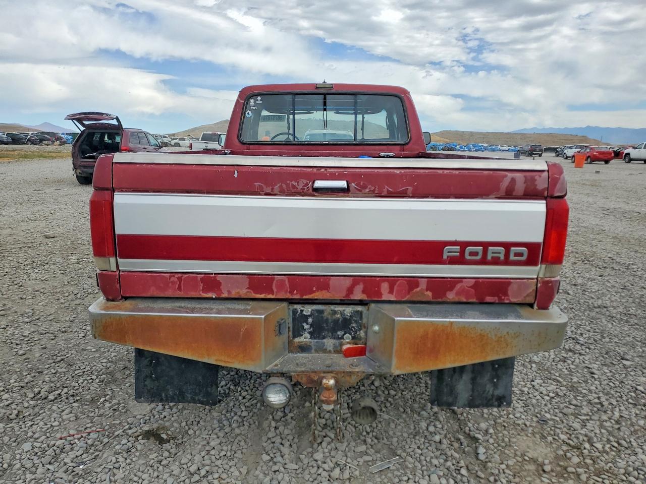 1988 Ford F250 Maroon vin: 1FTHX26G9JKA10854