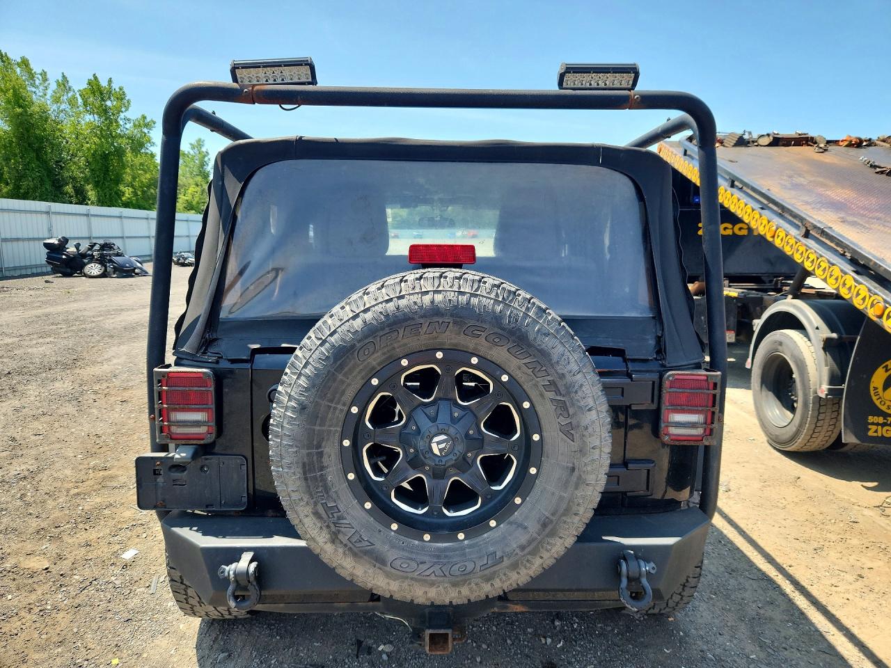 2012 Jeep Wrangler Sport Black vin: 1C4GJWAG2CL105328