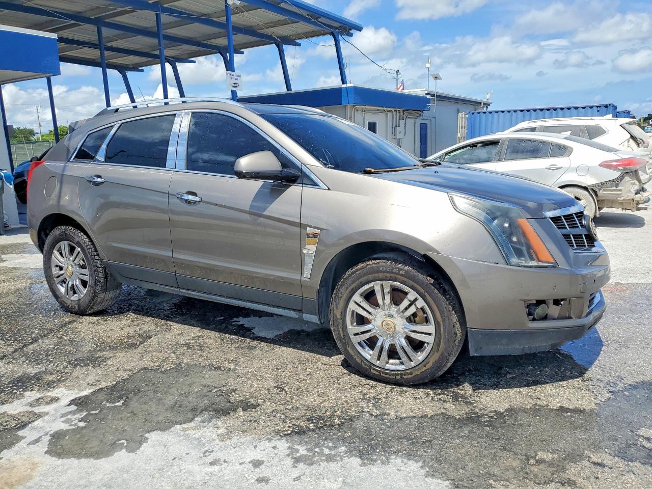 2012 Cadi Srx Luxury Collection Tan vin: 3GYFNAE36CS620556