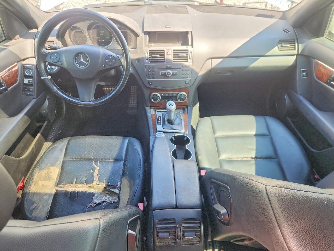 2011 Mercedes-benz C 300 4matic White vin: WDDGF8BB9BR148467