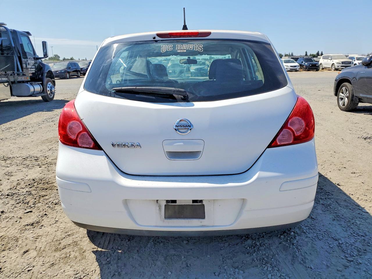 2012 Nissan Versa 1.8 S White vin: 3N1BC1CP2CK239449