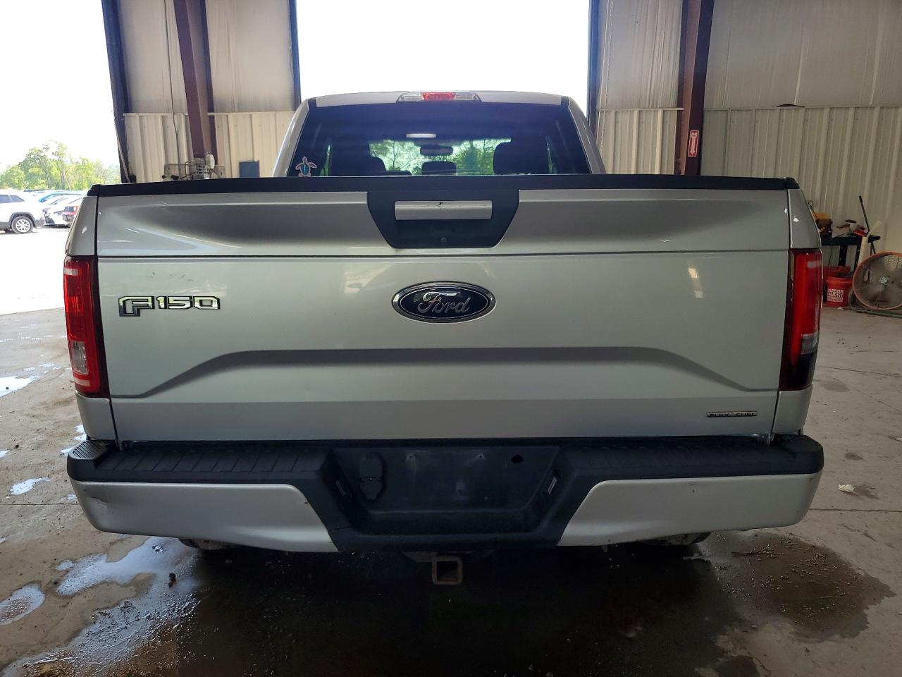 2015 Ford F150 Super Cab Silver vin: 1FTFX1EF2FFC28130