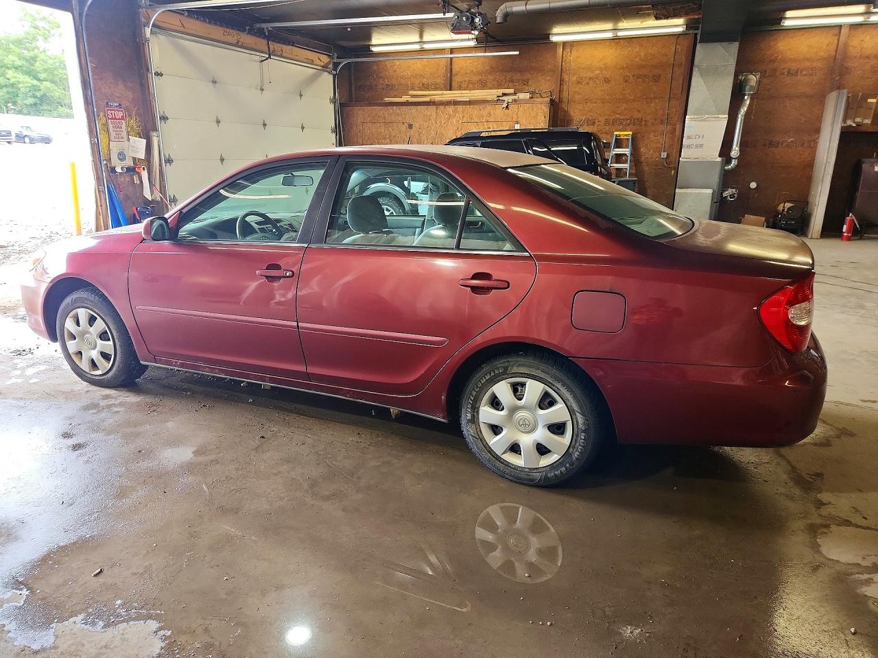 2003 Toyota Camry Le Burgundy vin: 4T1BE32K23U245241