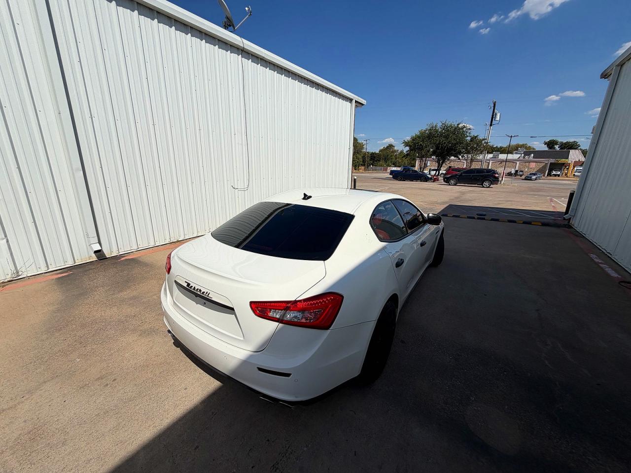 2015 Maserati Ghibli White vin: ZAM57XSAXF1148865
