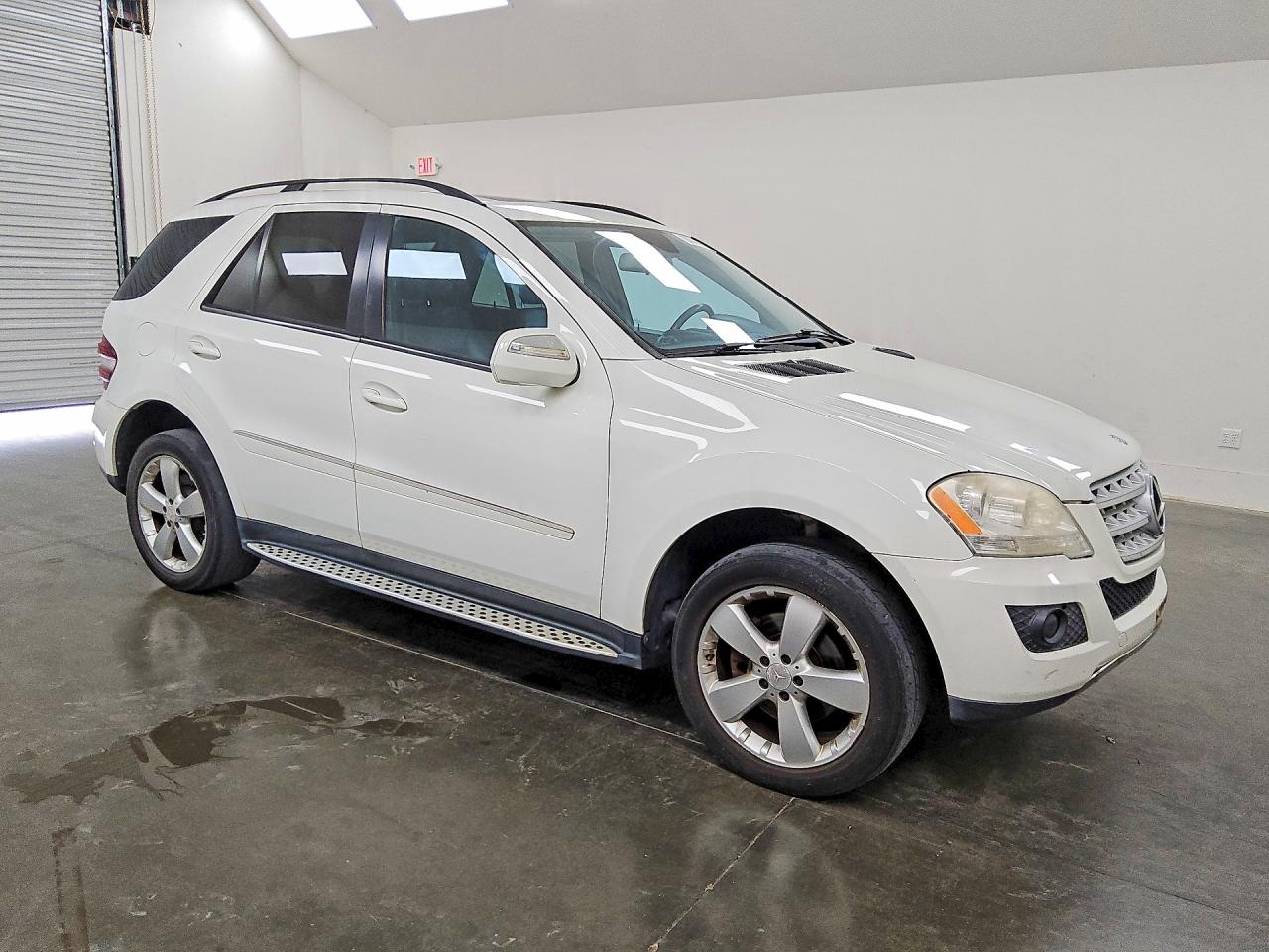 2009 Mercedes-benz Ml 350 White vin: 4JGBB86E99A515148