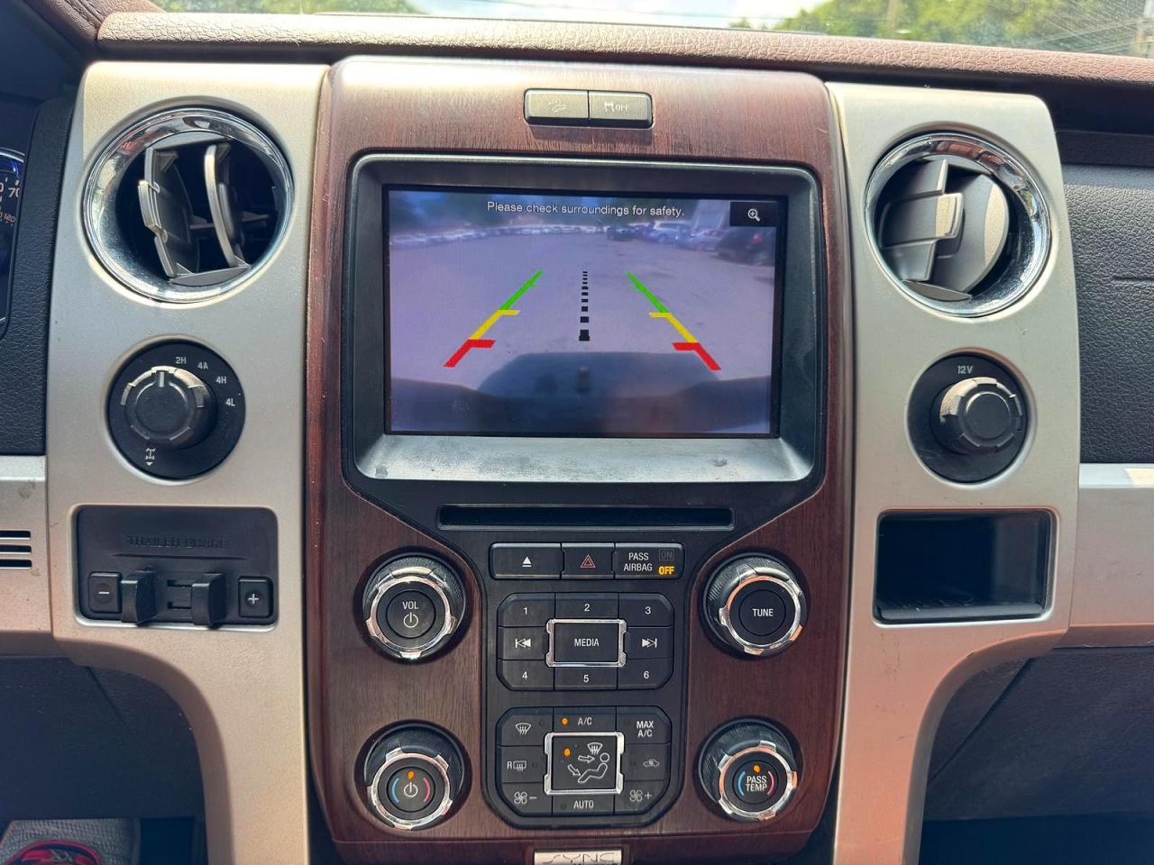 2013 Ford F150 King Ranch White vin: 1FTFW1ET8DKE37207