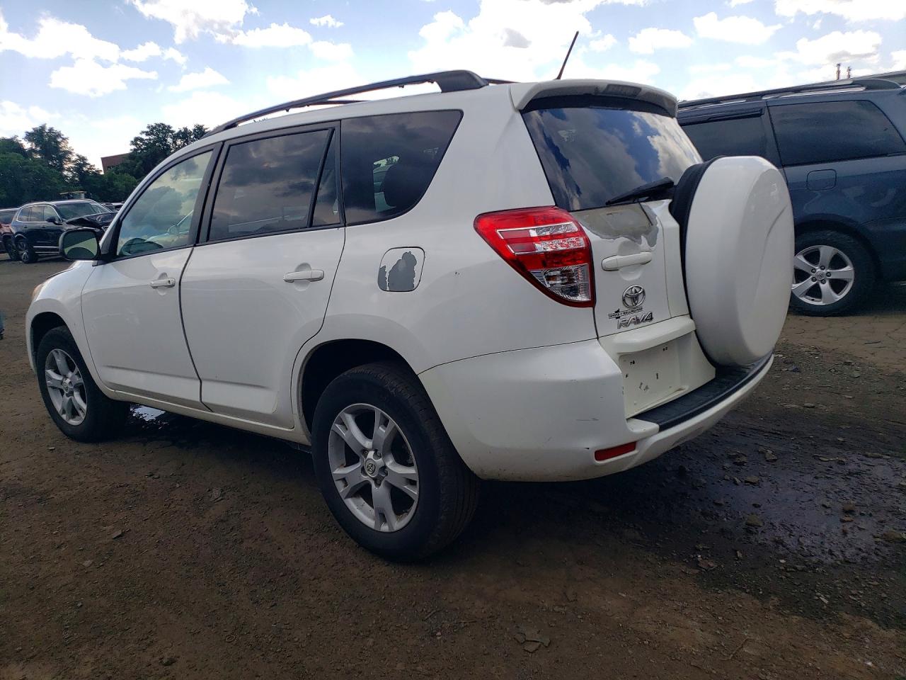 2012 Toyota Rav4 Base White vin: 2T3BF4DV9CW197965