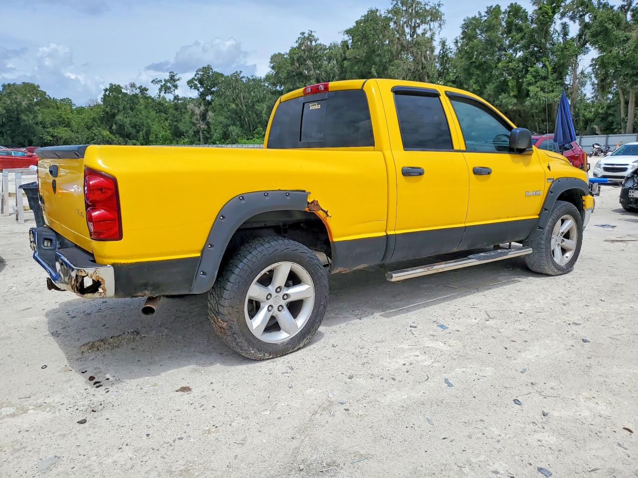 2008 Dodge Ram 1500 St Желтый vin: 1D7HU18218S528025
