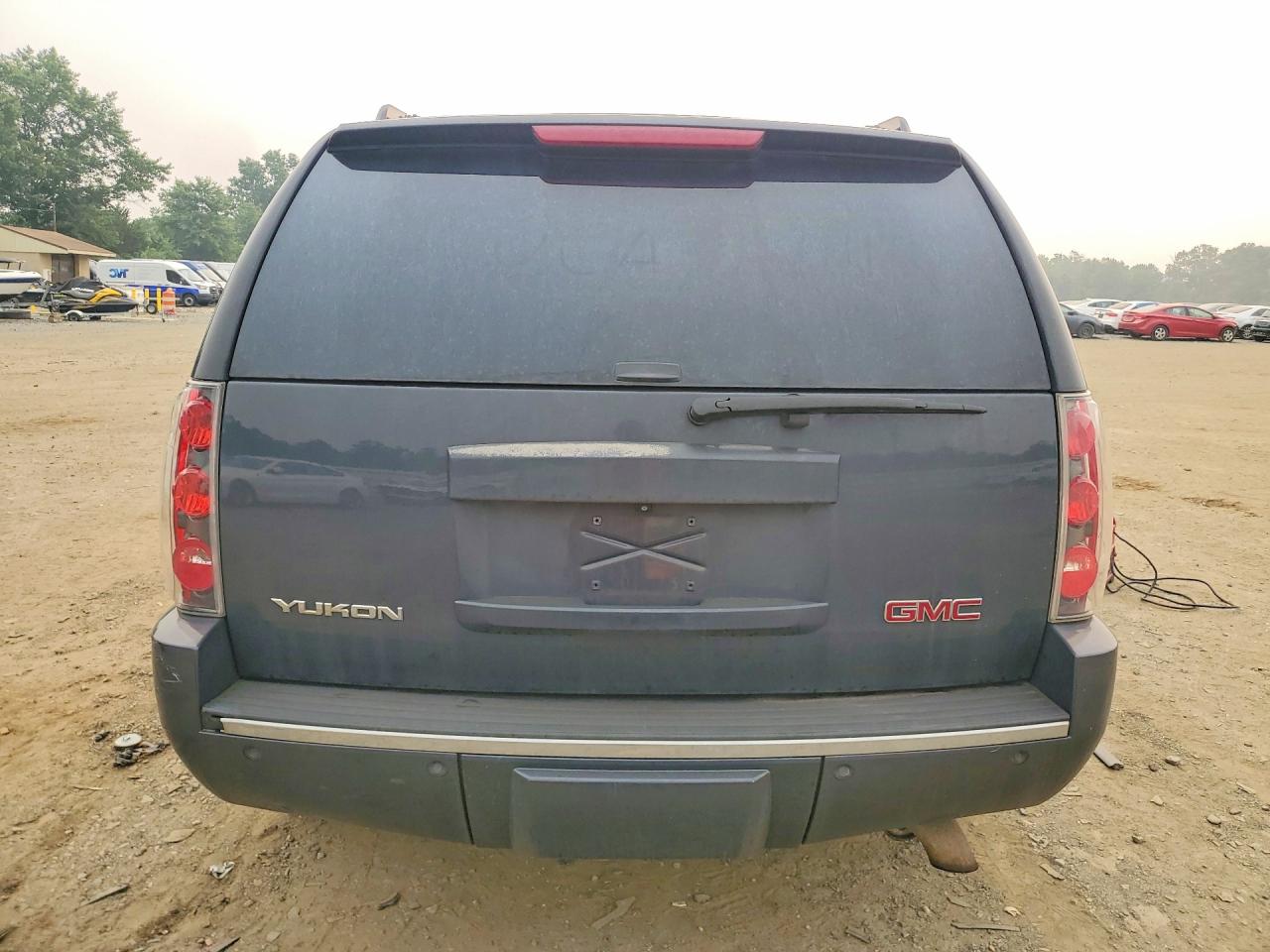 2008 Gmc Yukon Denali Gray vin: 1GKFK63858J138006