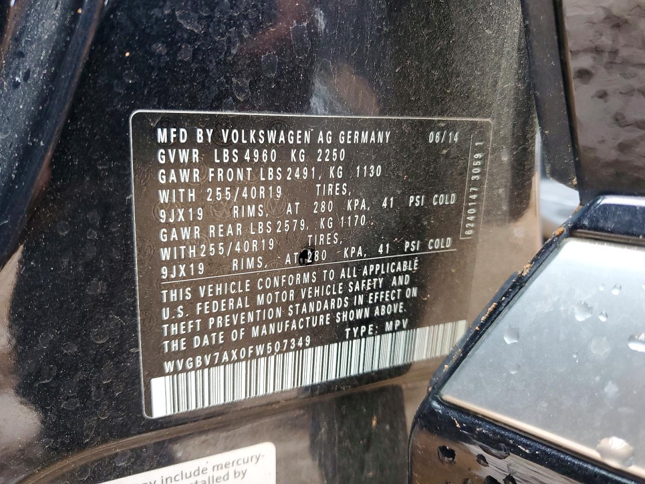 2015 Volkswagen Tiguan S Черный vin: WVGBV7AX0FW507349