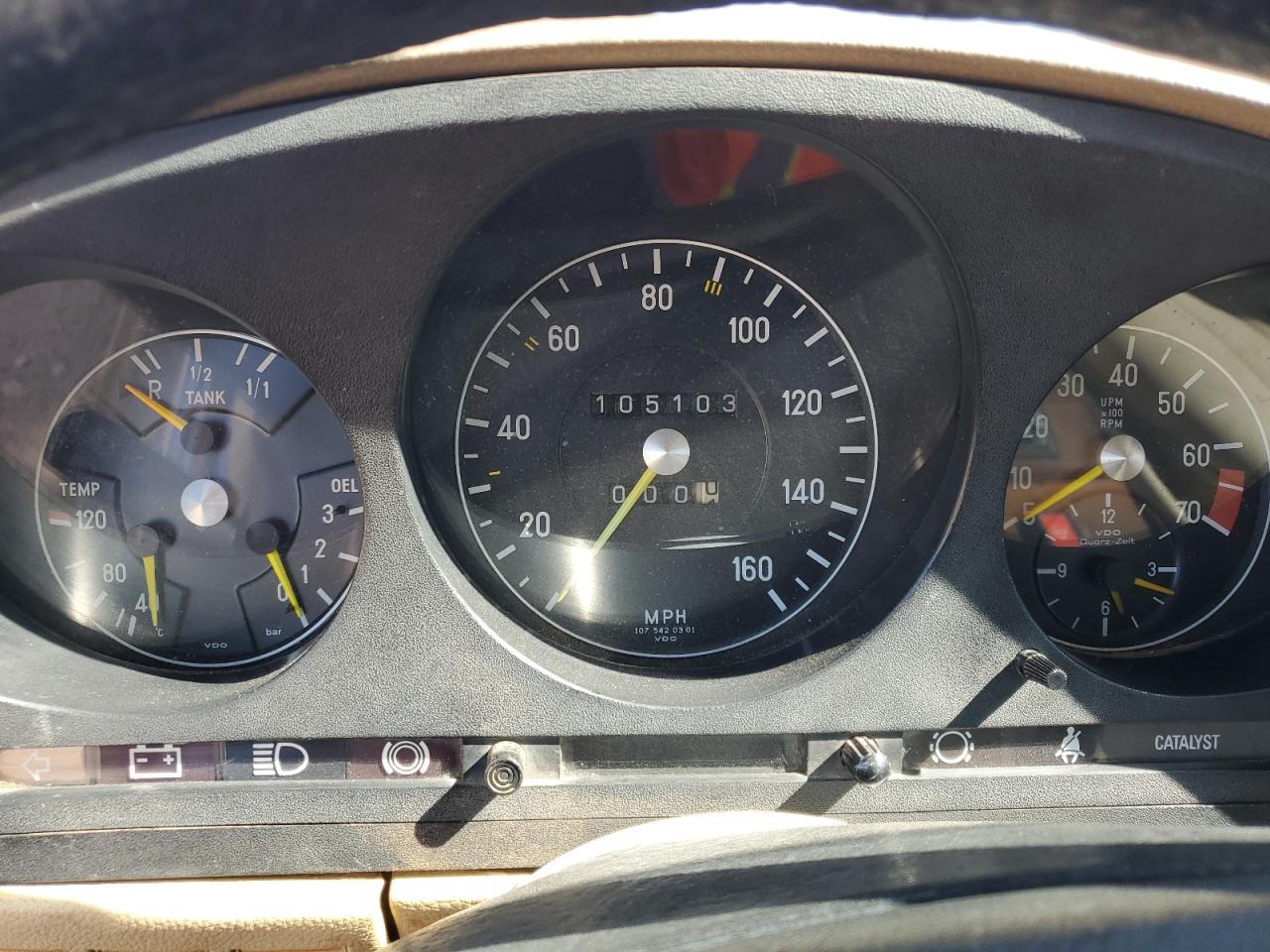 1979 Mercedes Benz 300 Td Золотой vin: 00000704312014360