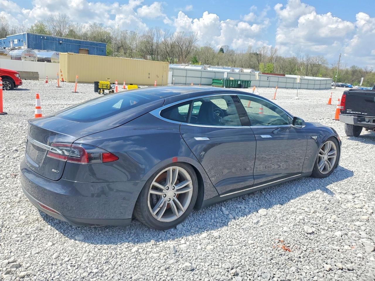 2015 Tesla Model S 85d Gray vin: 5YJSA1H25FF091116