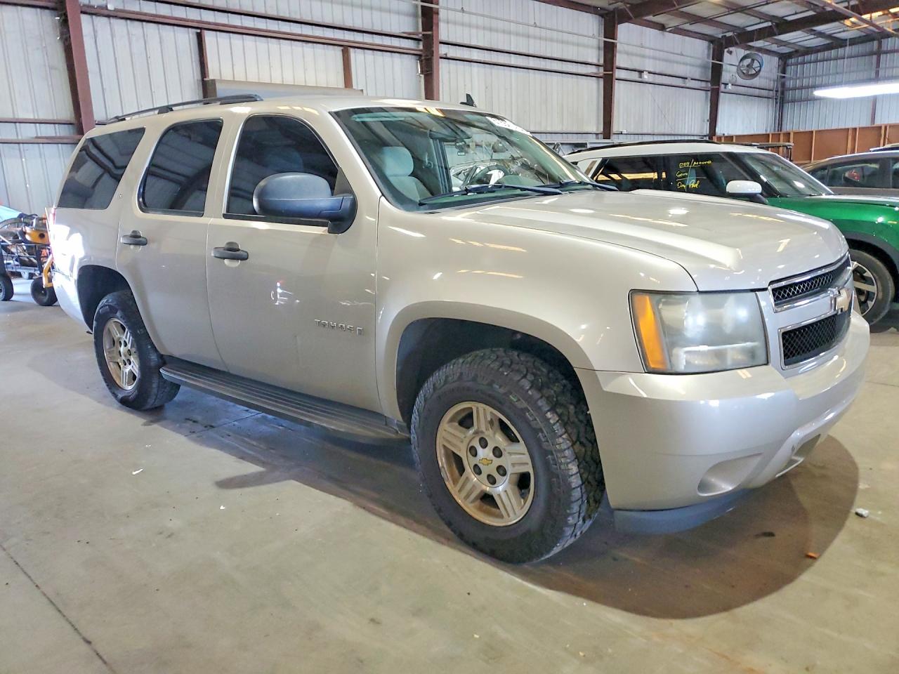 2008 Chevrolet Tahoe C1500 Silver vin: 1GNFC13C58R112482