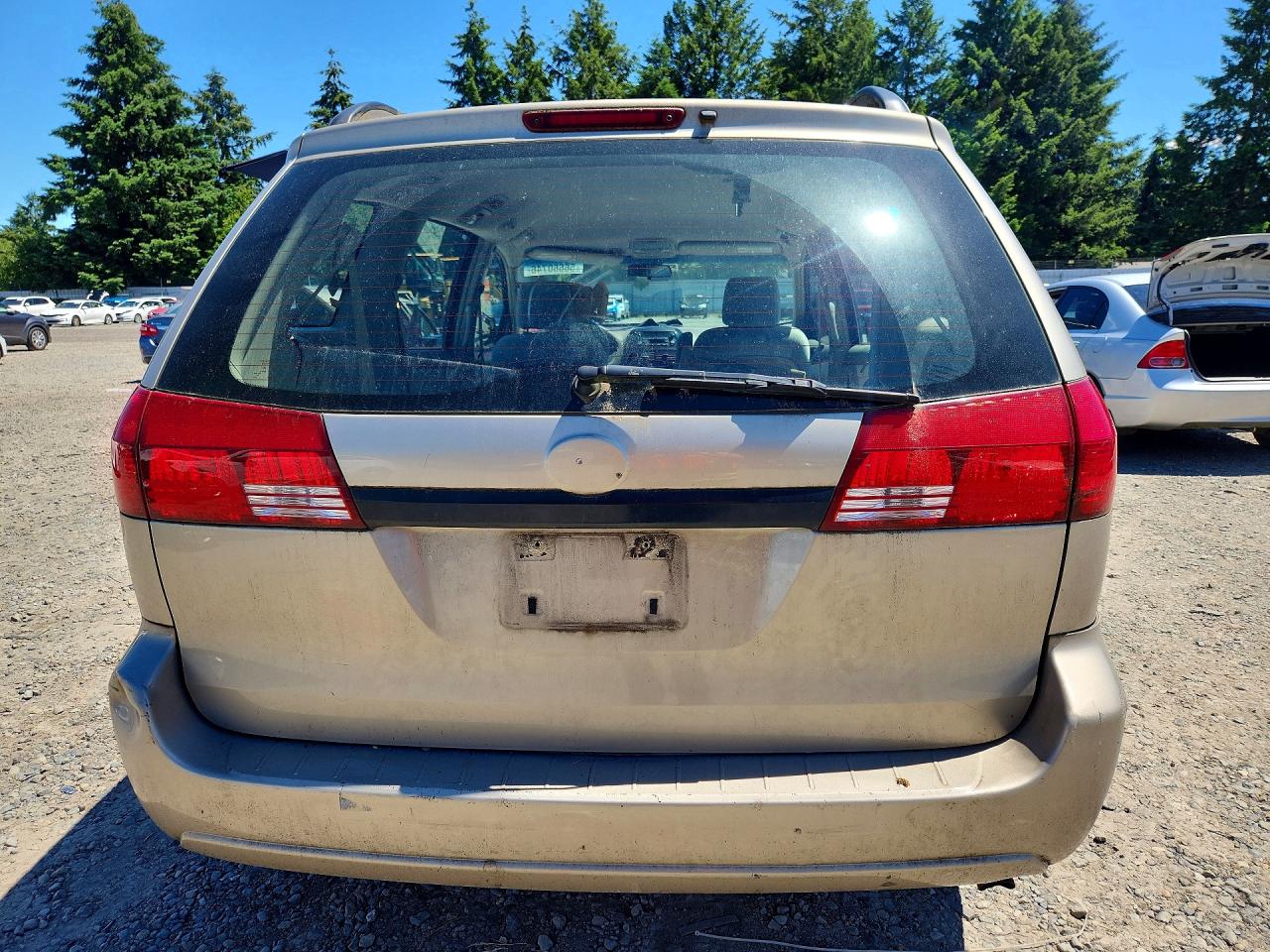 2005 Toyota Sienna Ce 8 Passenger Tan vin: 5TDZA23C85S325182