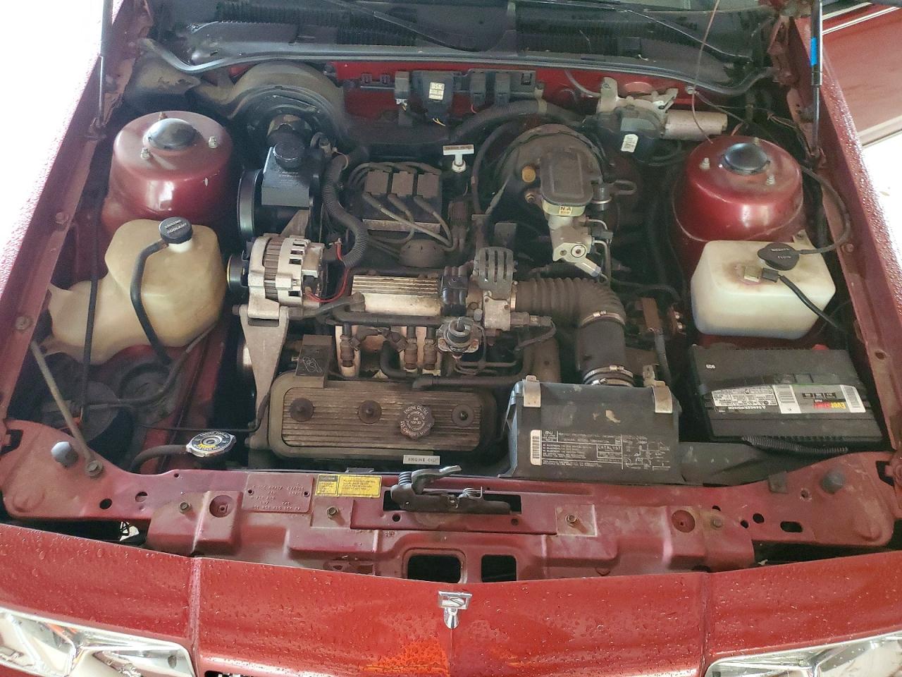 1986 Buick Somerset Custom Red vin: 1G4NJ27L0GM144242