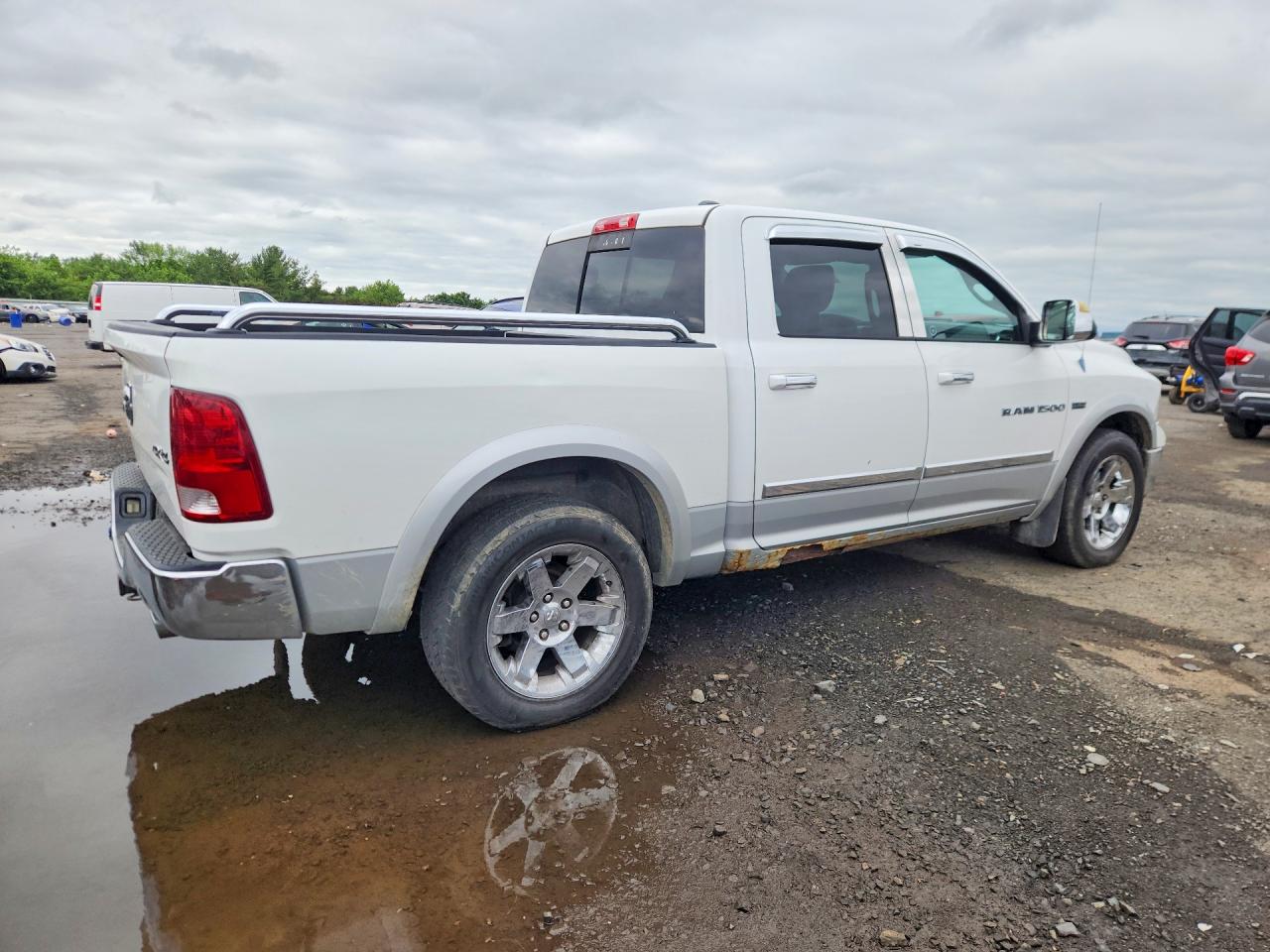 2012 Dodge Ram 1500 Laramie White vin: 1C6RD7NT8CS256586