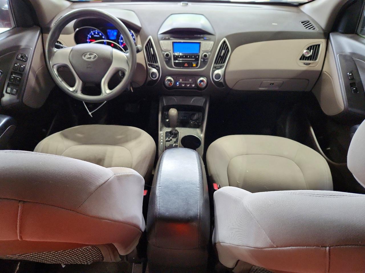 2010 Hyundai Tucson Gls Red vin: KM8JT3AC5AU080276