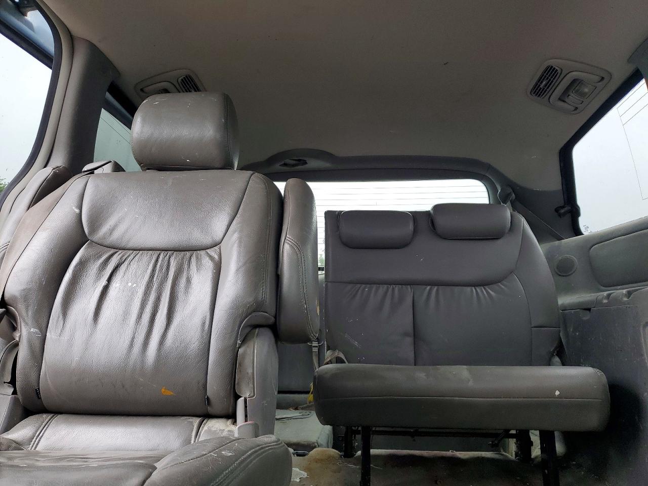 2005 Toyota Sienna Le 7 Passenger Синий vin: 5TDZA23C75S265542