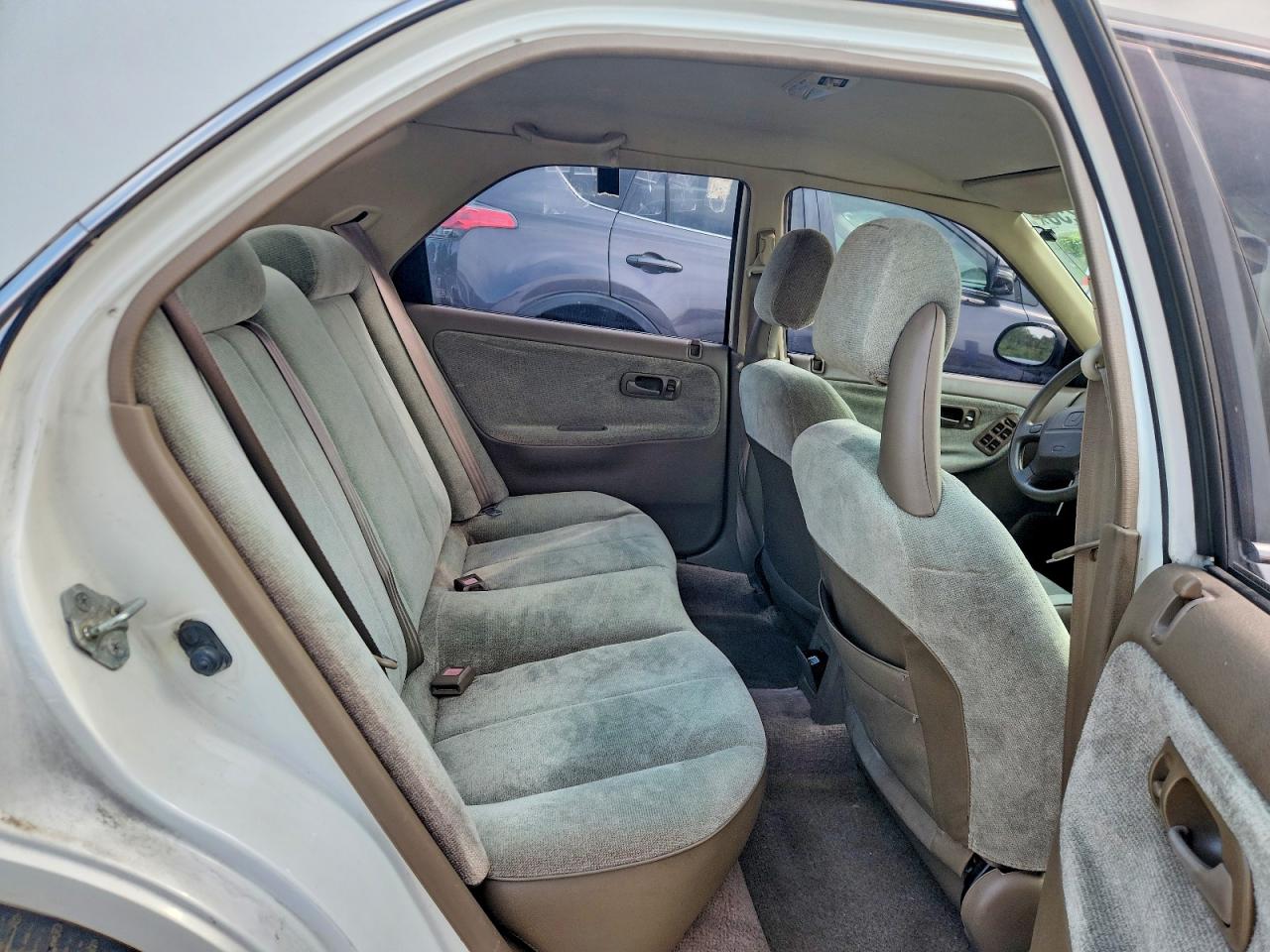 1995 Honda Civic Lx White vin: 1HGEG8658SL021183