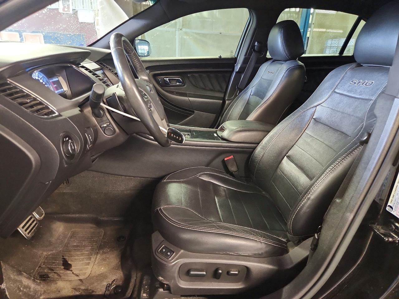 2014 Ford Taurus Sho Black vin: 1FAHP2KT9EG109739