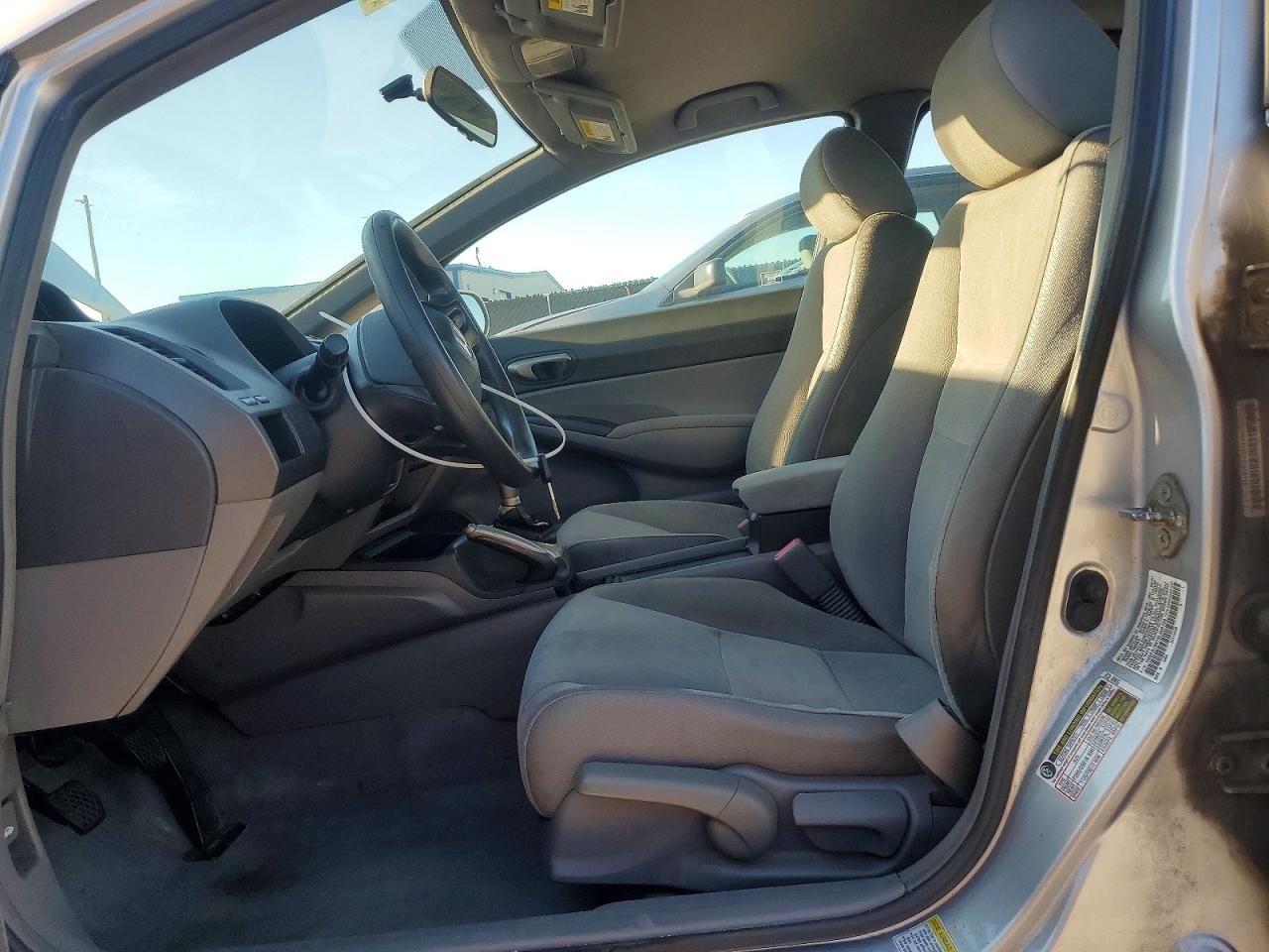 2008 Honda Civic Lx Silver vin: 1HGFA15578L008755