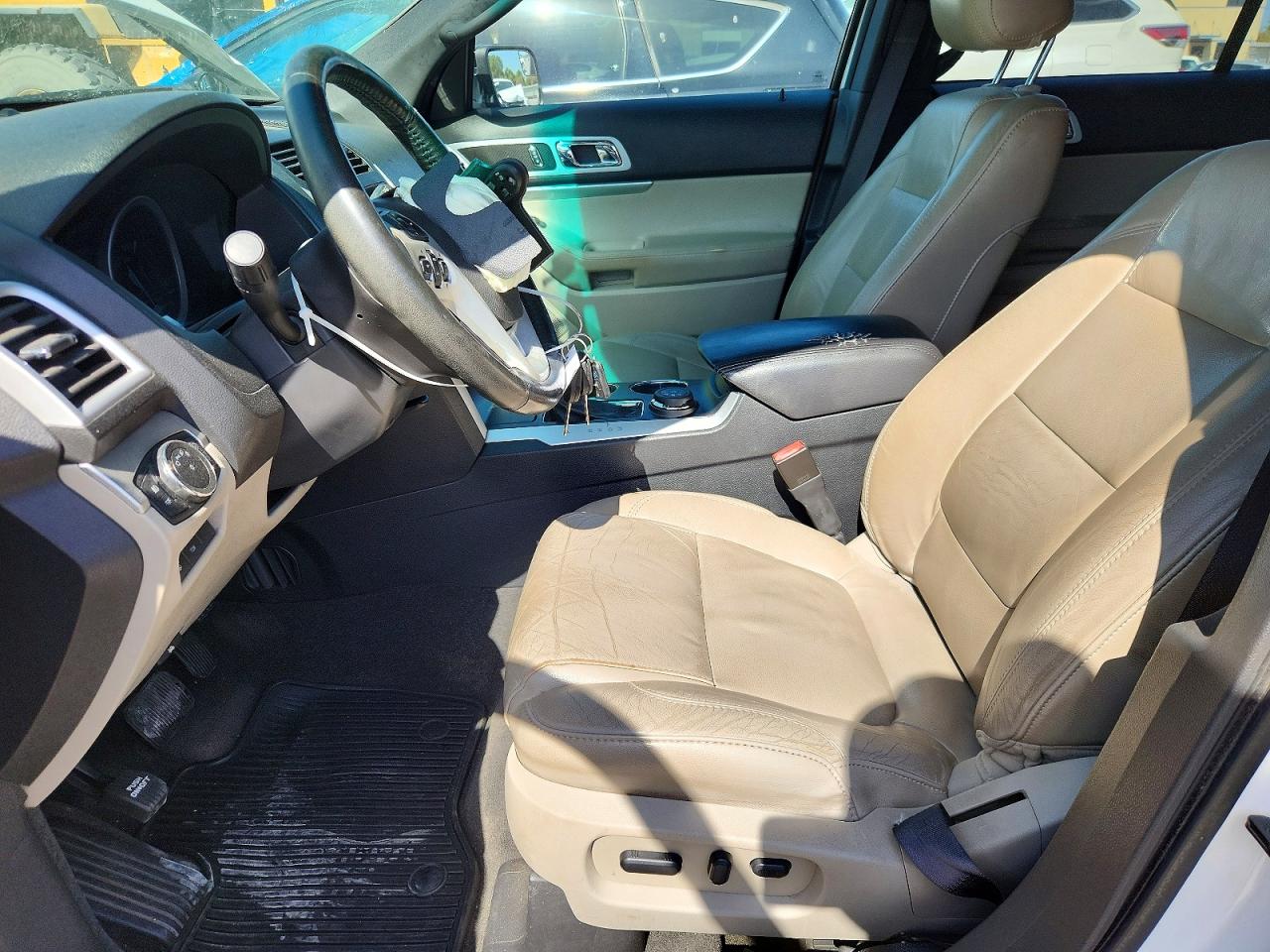 2011 Ford Explorer Xlt Белый vin: 1FMHK8D82BGA46172