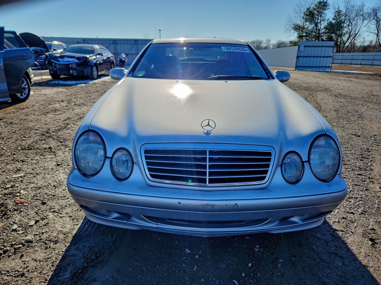 2002 Mercedes-benz Clk 320 Silver vin: WDBLJ65GX2T120827