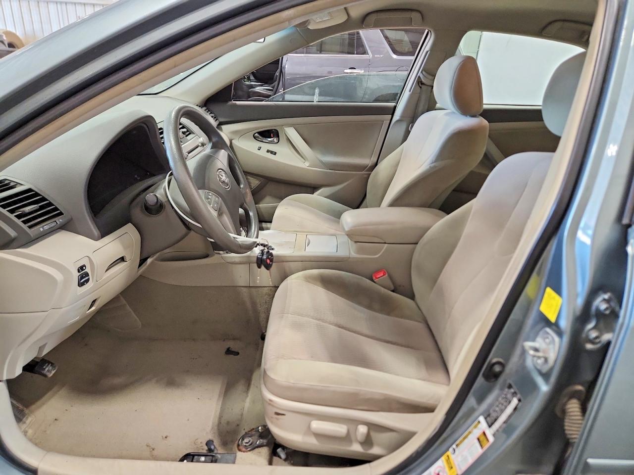 2011 Toyota Camry Le Green vin: 4T4BF3EK4BR114664
