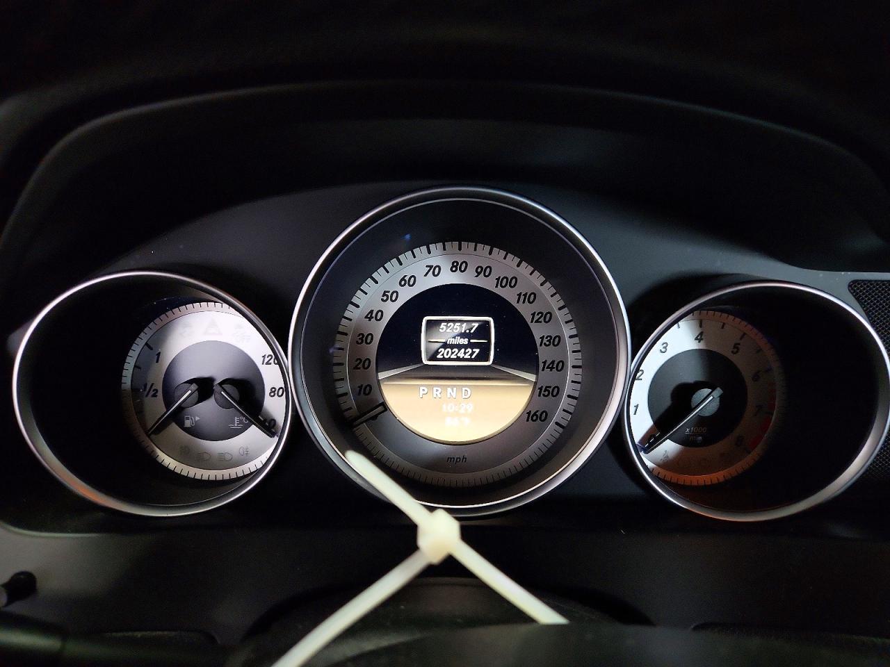 2012 Mercedes-benz C 300 4matic Белый vin: WDDGF8BB9CA692788