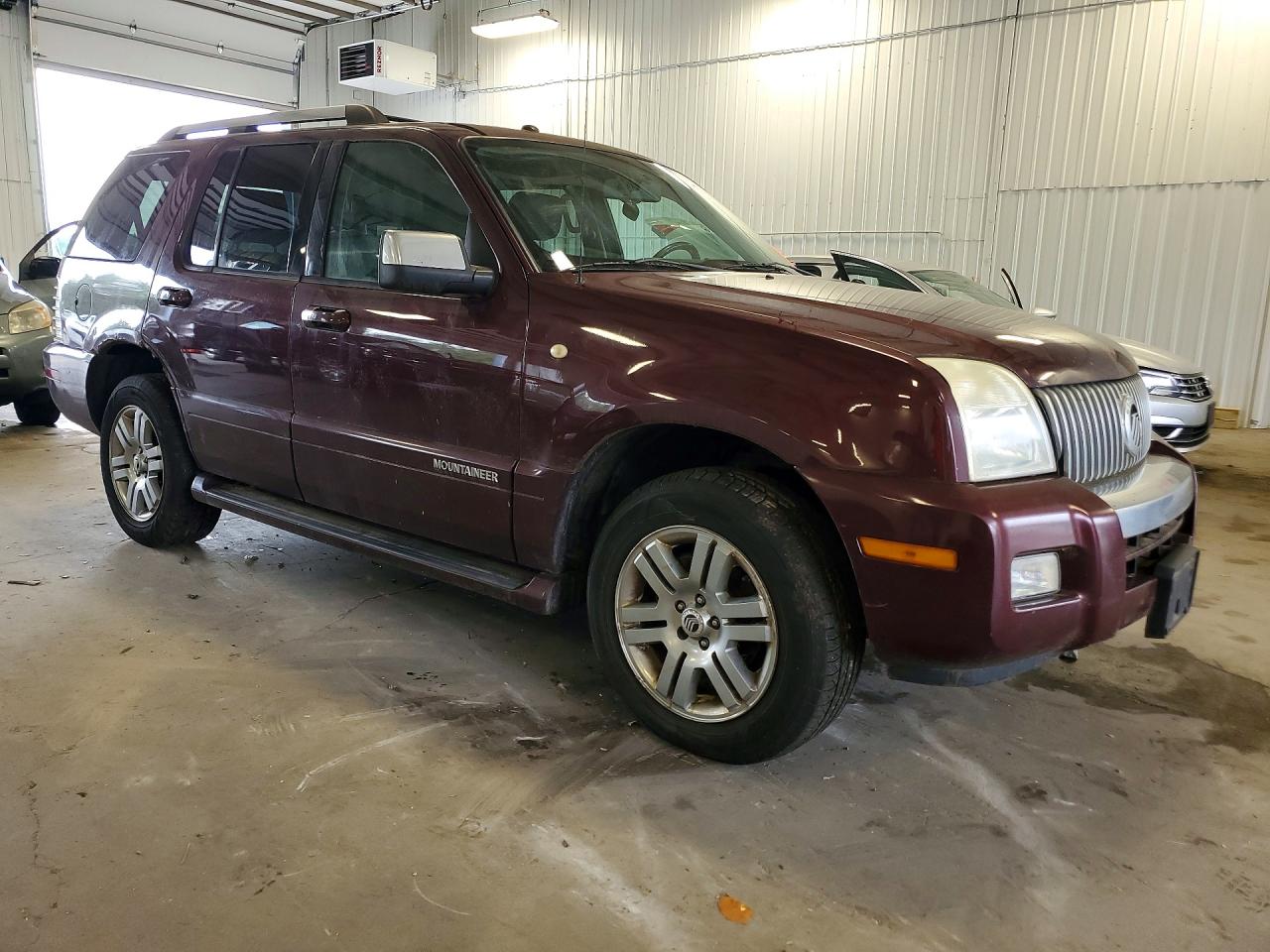 2007 Mercury Mountaineer Premier Maroon vin: 4M2EU48817UJ16025