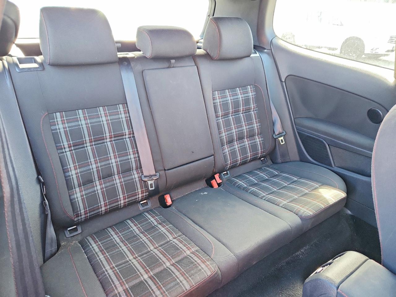 2011 Volkswagen Gti Black vin: WVWEV7AJ1BW123300