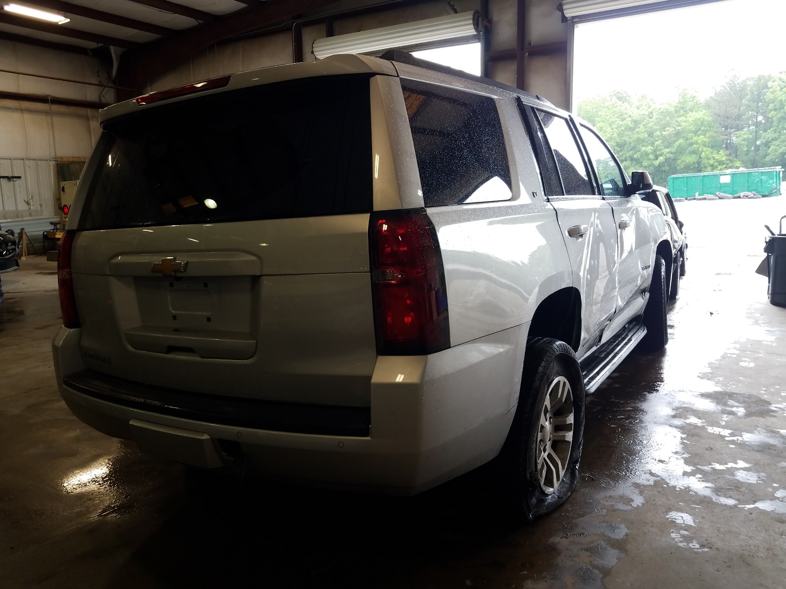 2020 Chevrolet Tahoe K1500 Lt Серебряный vin: 1GNSKBKCXLR275694